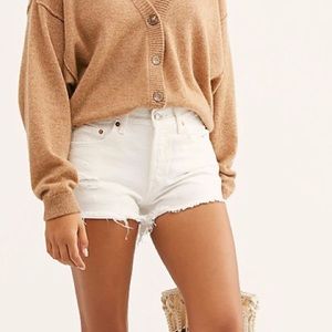 501 Levi’s cut off shorts